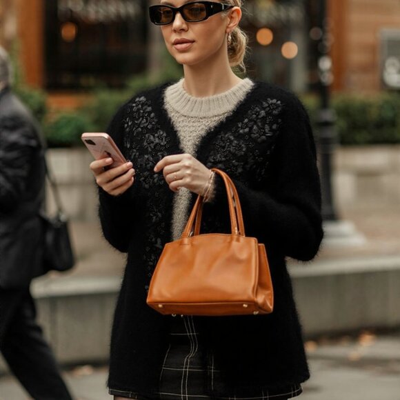 VTG PARIS SMITH Holiday Bead and Ribbon Embellished Sweater SZ M - Picture 4 of 7